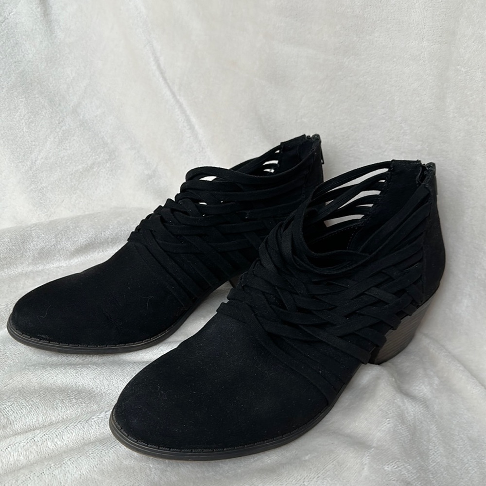 FERGALICIOUS Bandana strappy Ankle Boots